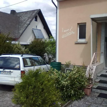 Semesterbostad Haus Stefanie *