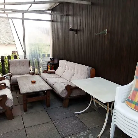 Haus Stefanie Casa de Férias Niederburg