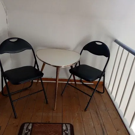 Haus Stefanie Semesterbostad Niederburg