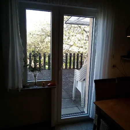 Haus Stefanie Semesterbostad Niederburg