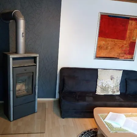 Haus Stefanie Casa de Férias Niederburg