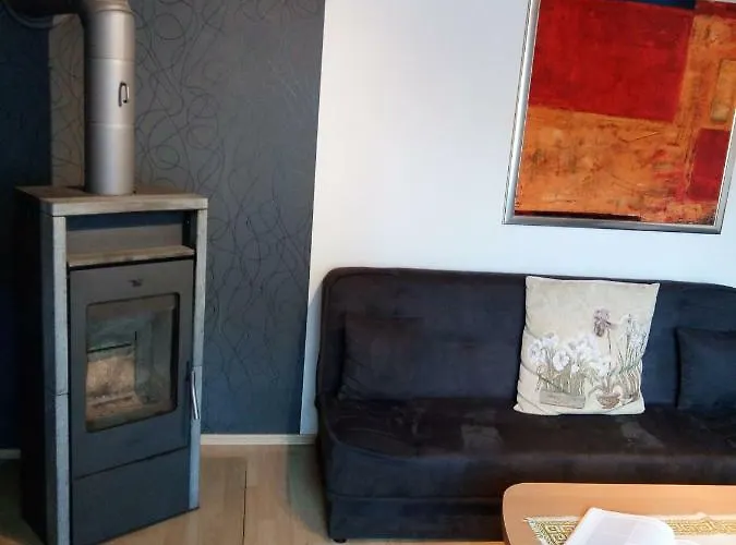 Haus Stefanie Feriehus Niederburg